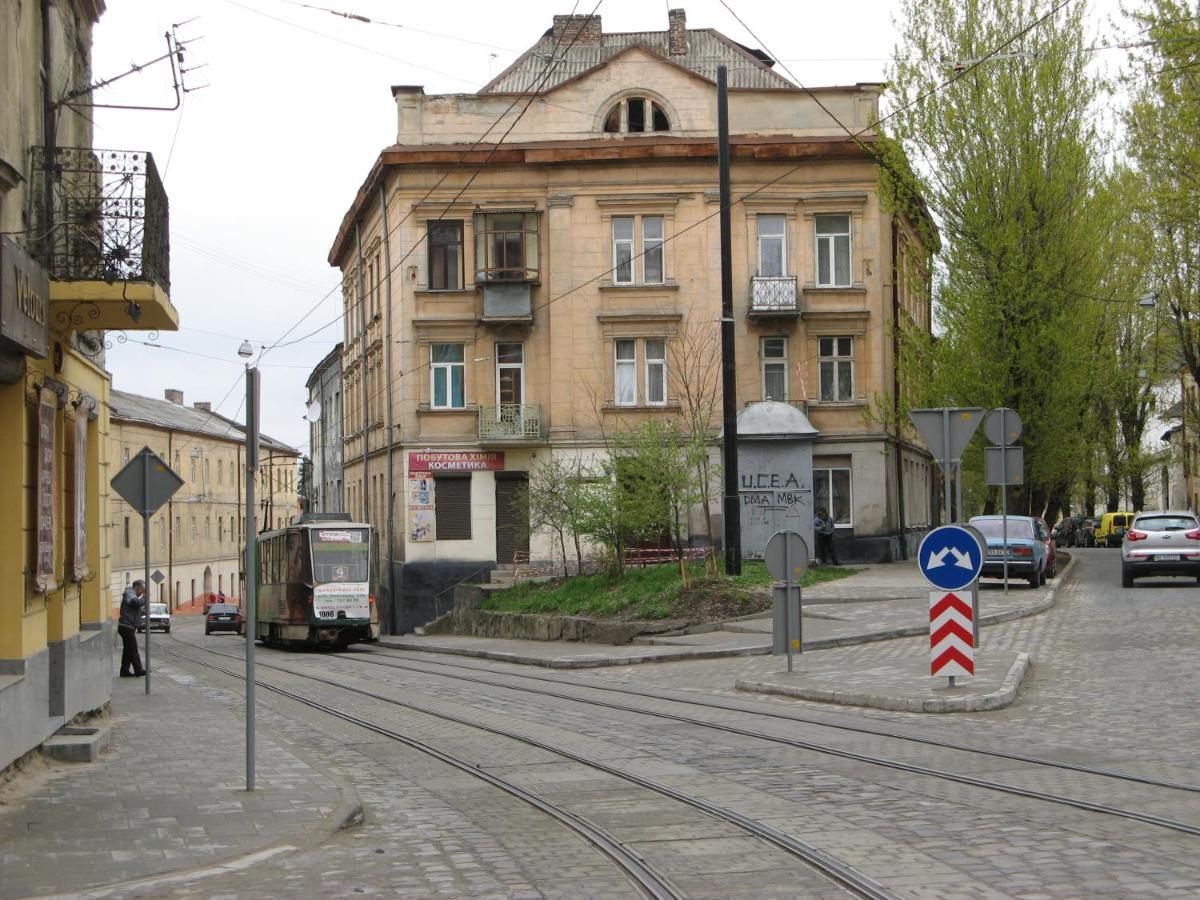 Beautiful Apartments In The Center Львов Экстерьер фото